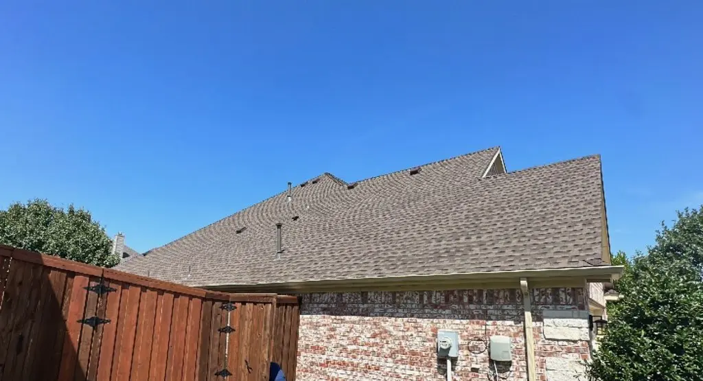Completed roof replacement project in Arnold